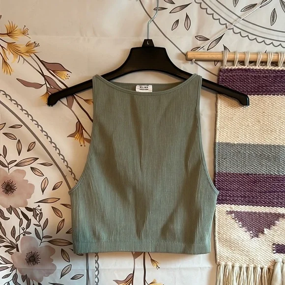 Cotton On ribbed cropped tank top - Picture 1 of 3